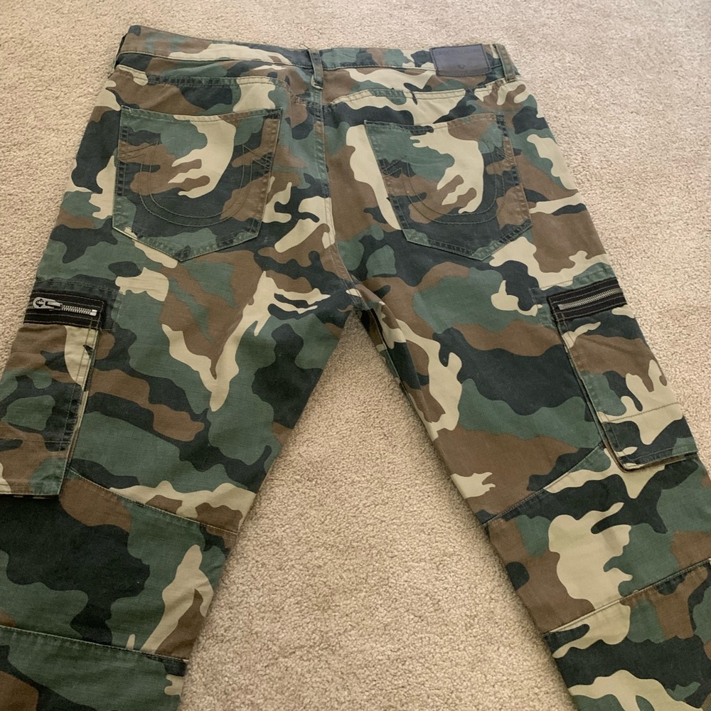 BUNDLED-True Religion and Decibel Camouflage Jeans and shorts - Picture 13 of 16